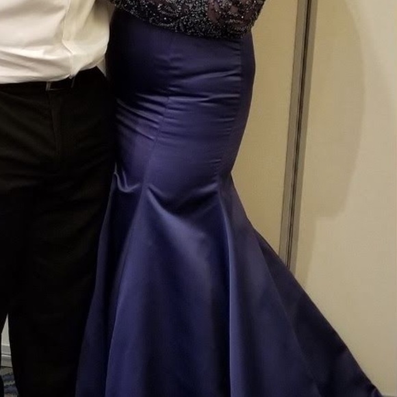 2 piece embellished Sherri hill mermaid gown - Picture 3 of 3